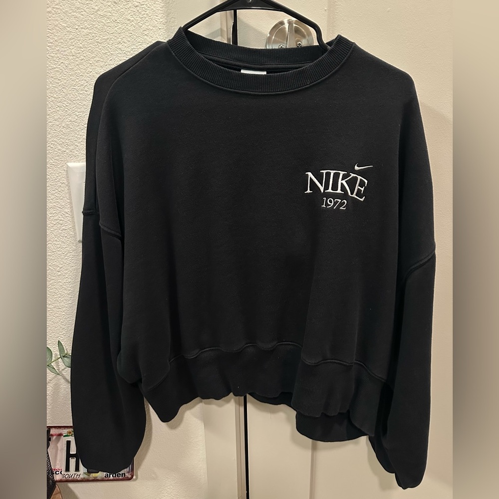 Nike Women's Black Crew Neck Sweater